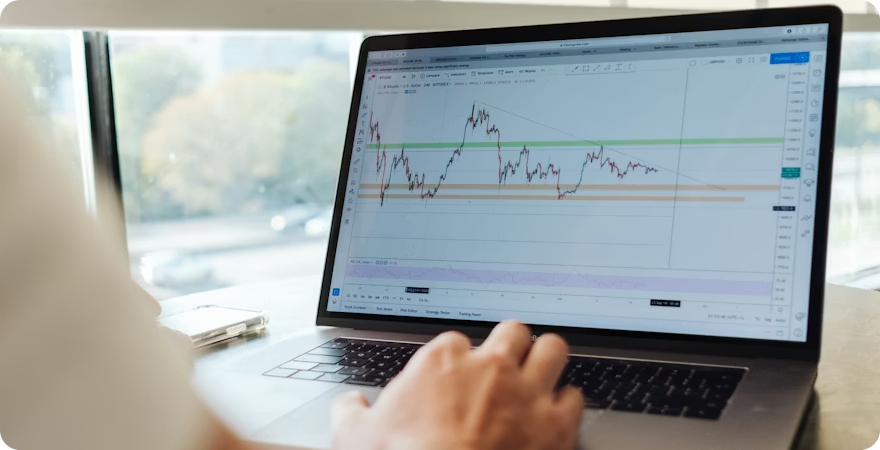 Tracking Refurbished IT Hardware prices